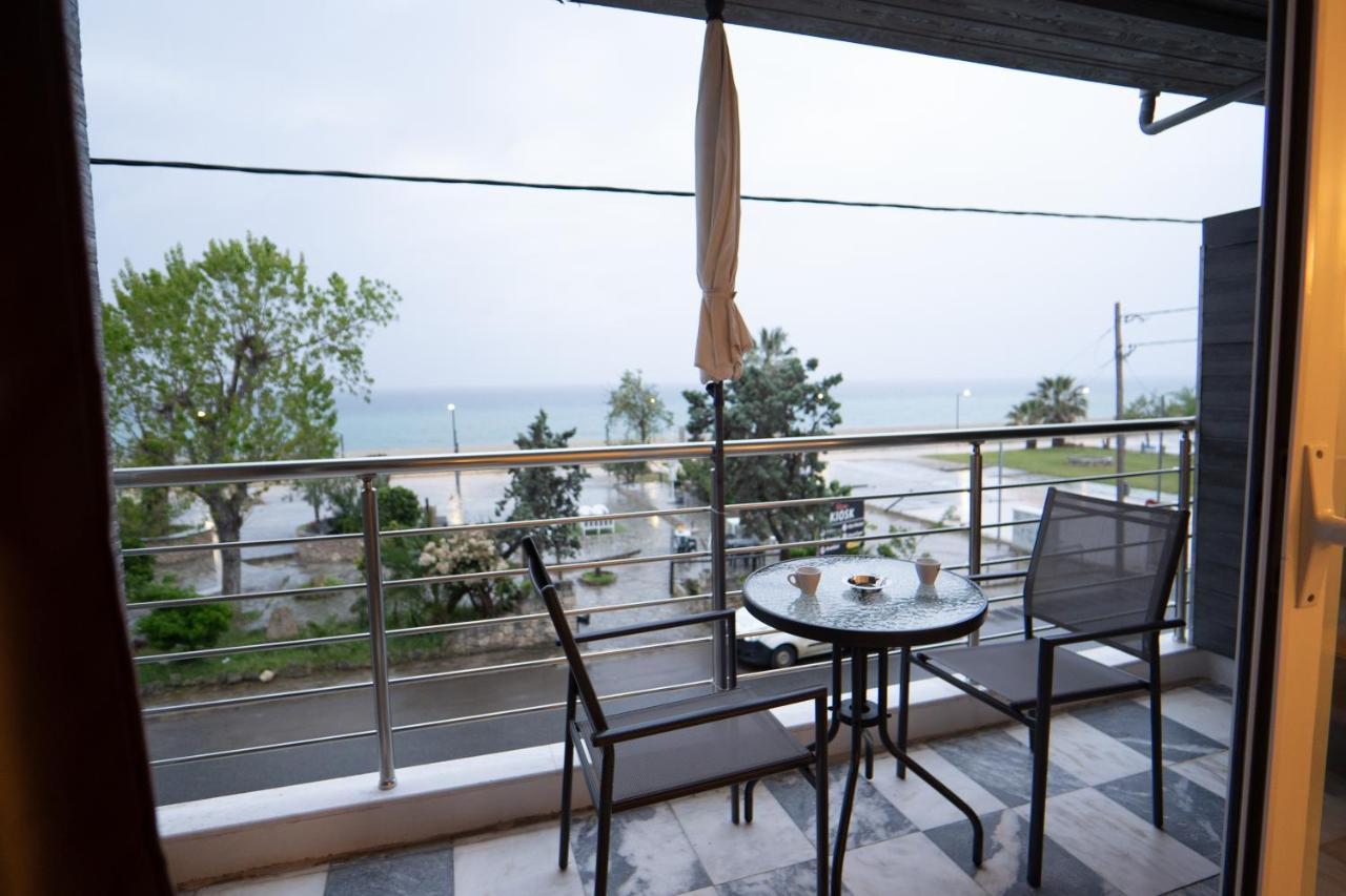ניאה פלאגיה Nikolaidis Apartments מראה חיצוני תמונה